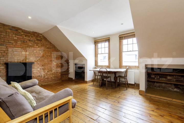 Top floor 1 bedroom with exposed brick and private roof terrace Hillfield Avenue, Crouch End / Hornsey